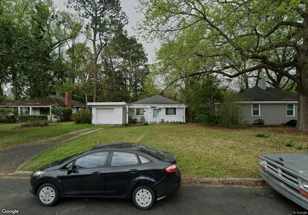303 E 57th St, Savannah, GA 31405 - photo 1
