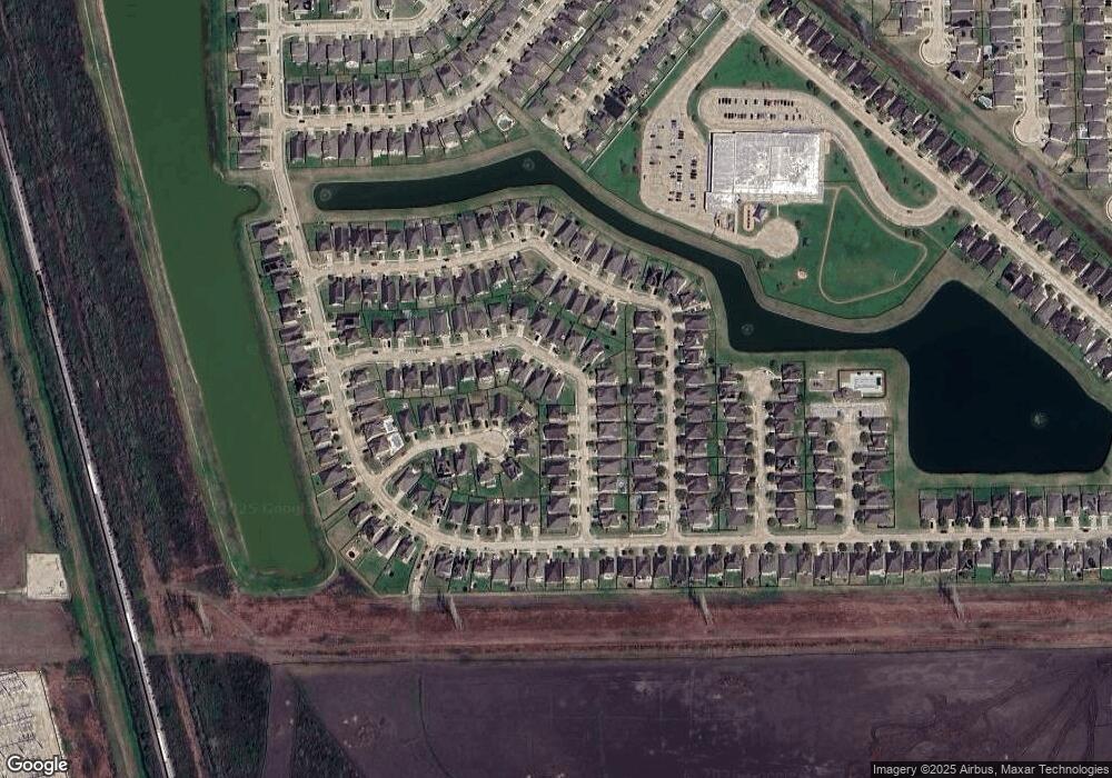 4715 Alluvial Cir, Alvin, TX 77511 - photo 1