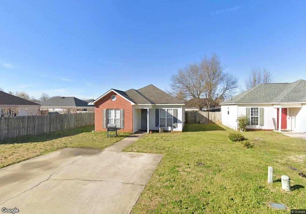 102 Norman Ln, Warner Robins, GA 31093 - photo 1