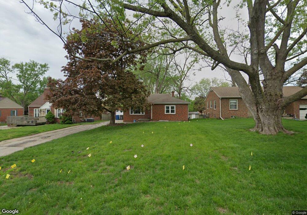 2124 E 29th St, Des Moines, IA 50317 - photo 1