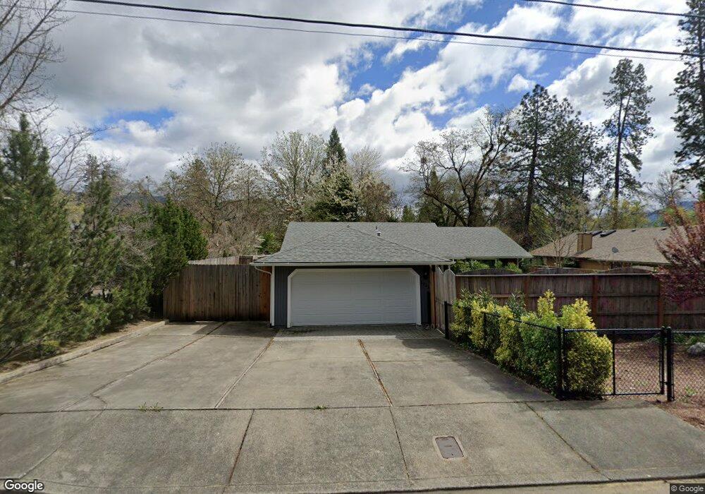 1223 NW Prospect Ave, Grants Pass, OR 97526 - photo 1