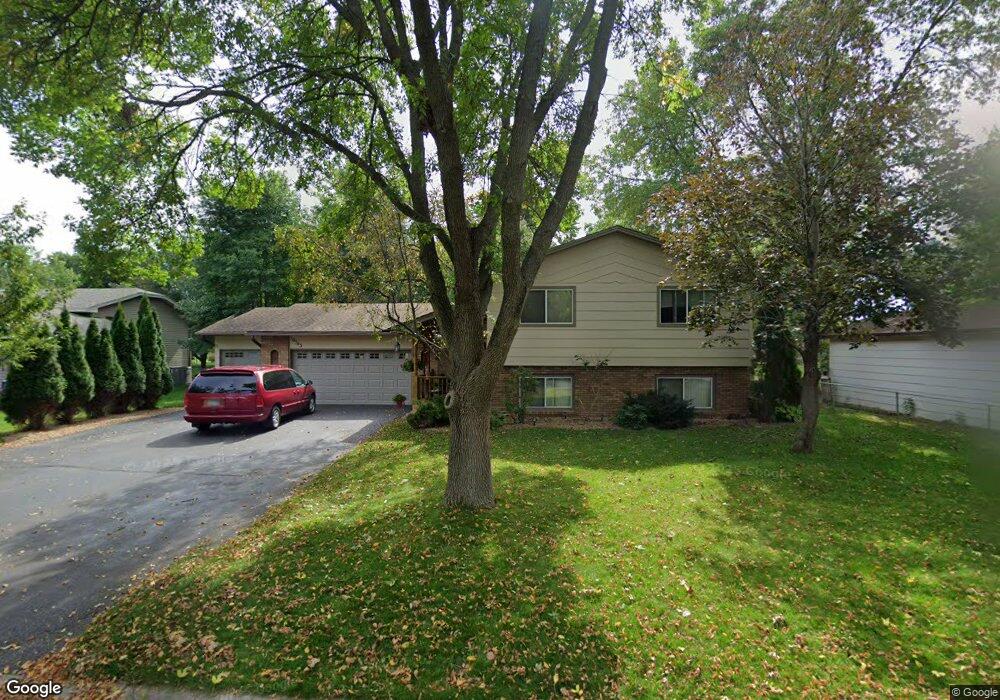 10543 95th Place N, Maple Grove, MN 55369 - photo 1