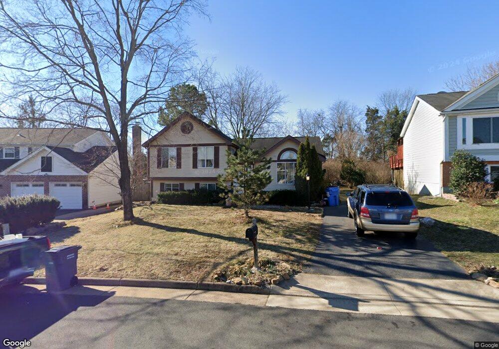 9869 Nimitz Ct, Manassas, VA 20109 - photo 1