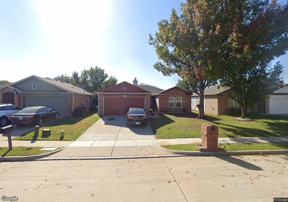 3205 Bent Creek Dr, Denton, TX 76210 - photo 1