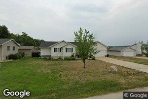 2406 Stewart Rd SE, Cedar Rapids, IA 52403
