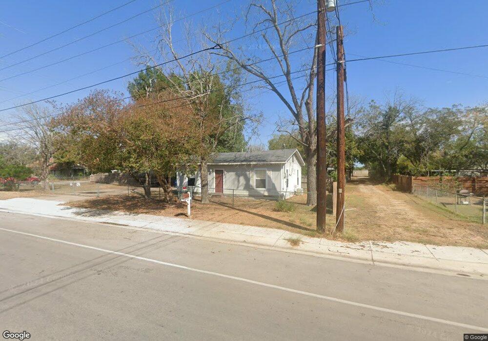 460 N Grant Ave, New Braunfels, TX 78130 - photo 1