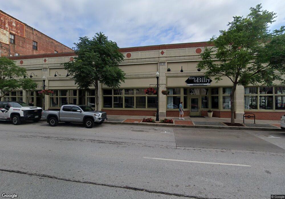 200 W 3rd St, Davenport, IA 52801 - photo 1