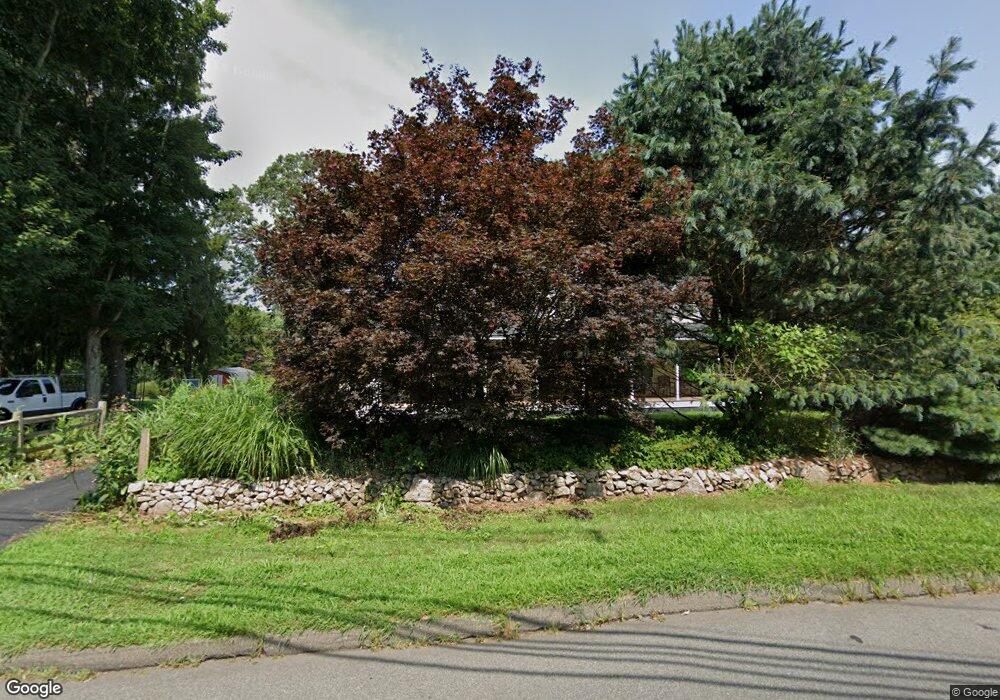 542 N Elm St, Wallingford, CT 06492 - photo 1