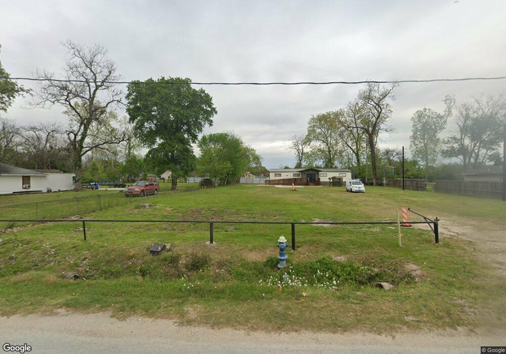 872 Dolly Wright St, Houston, TX 77088 - photo 1