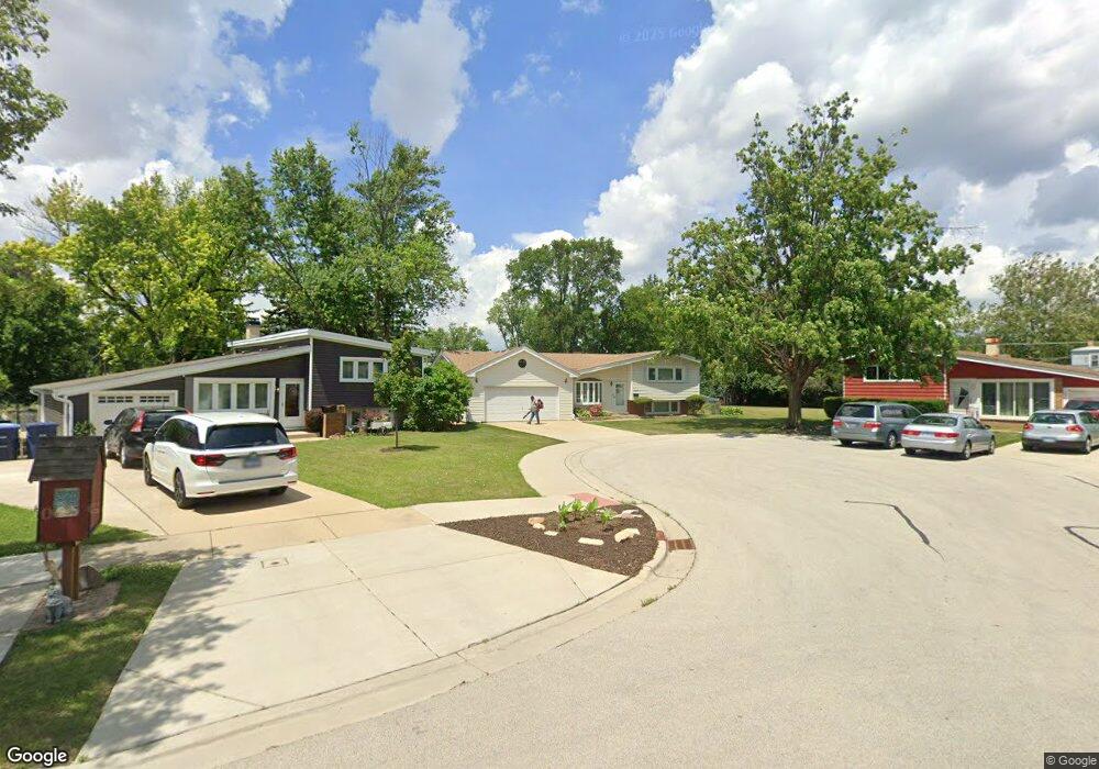 2634 Joseph Ave, Des Plaines, IL 60018 - photo 1