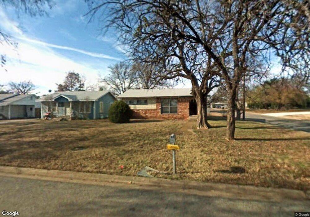 1520 N Hoard Ave, Sherman, TX 75090 - photo 1