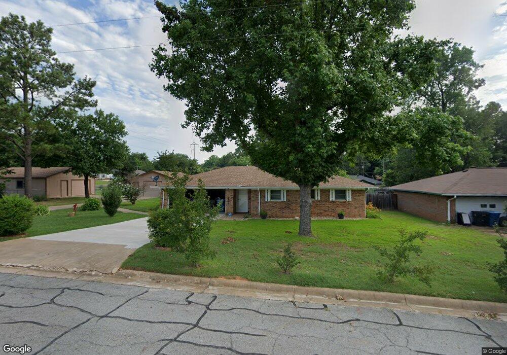 927 Thatcher St, Denison, TX 75020 - photo 1