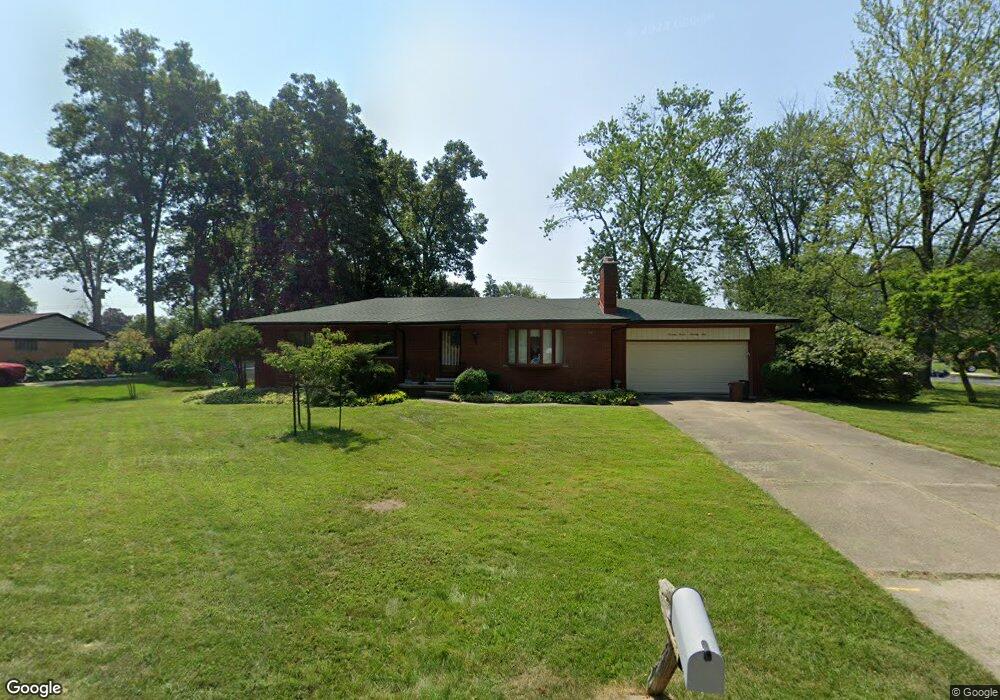 7779 Bournemouth Ave, Grosse Ile, MI 48138 - photo 1