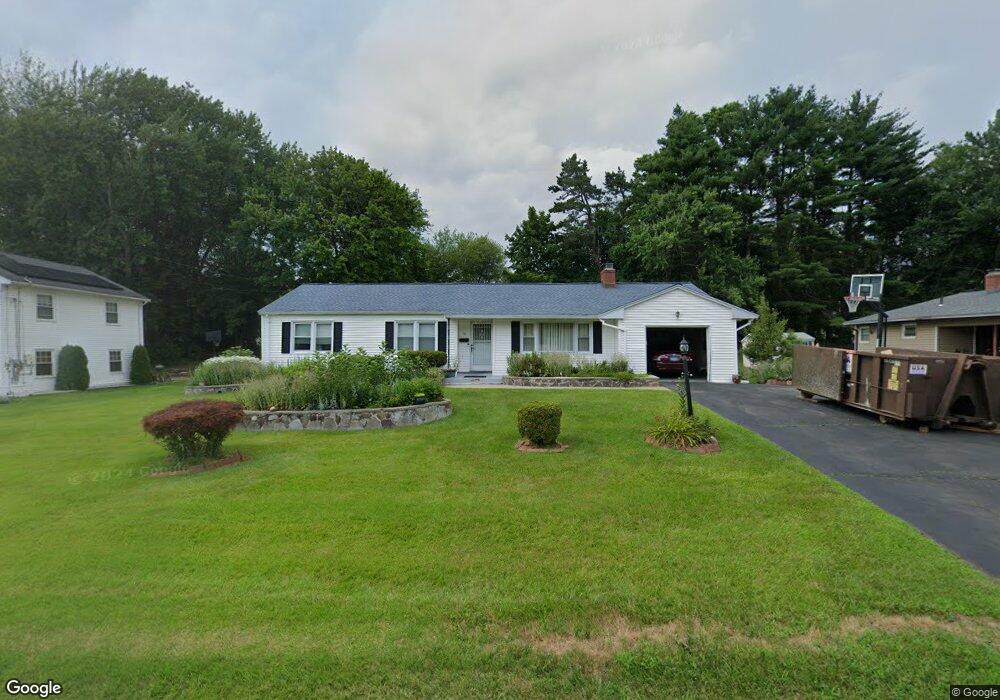 16 Clover Ln, Bloomfield, CT 06002 - photo 1