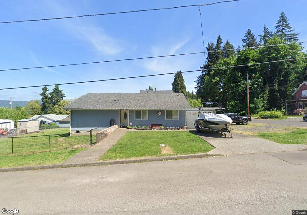 516 W 4th St, Rainier, OR 97048 - photo 1