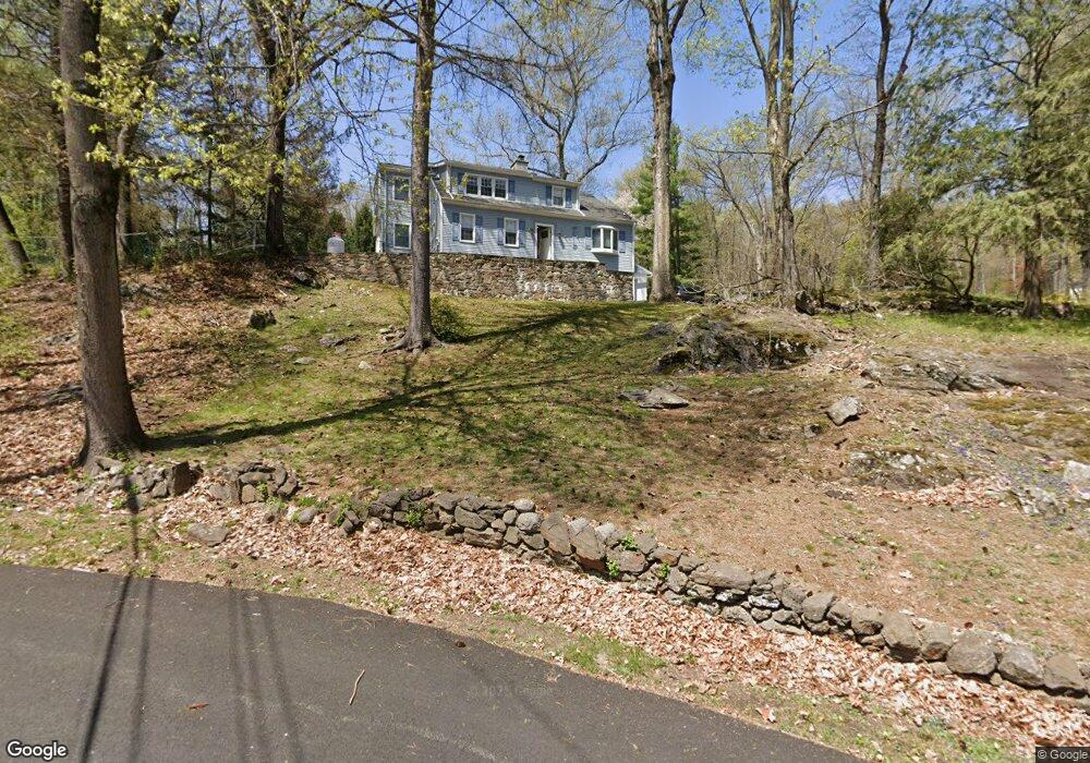 1423 Hayes Dr, Yorktown Heights, NY 10598 - photo 1