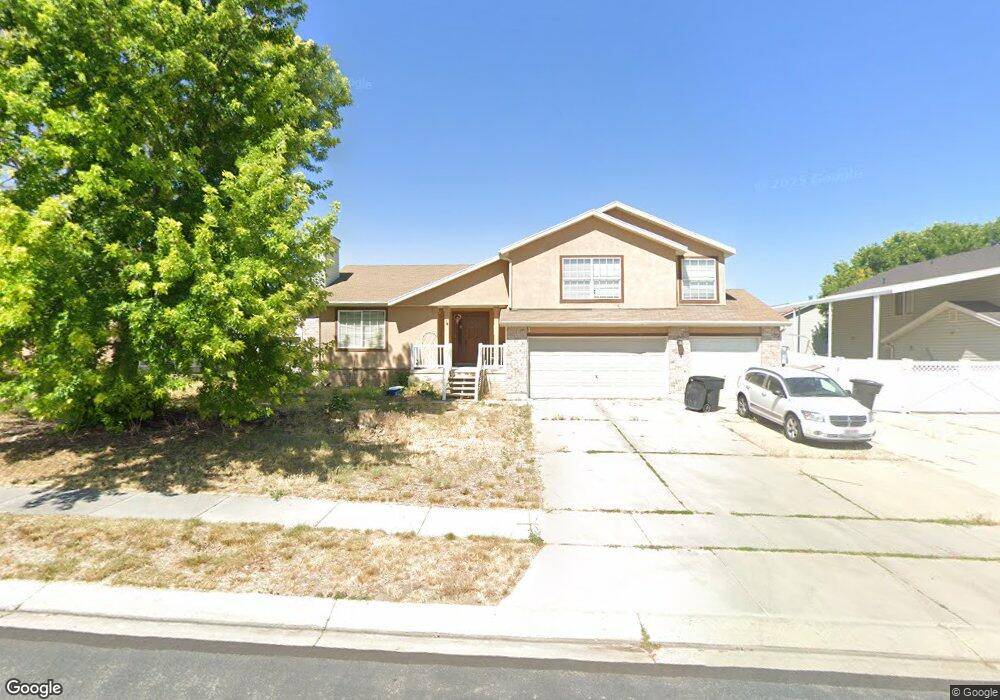 9258 S Uinta Hills Dr, West Jordan, UT 84088 - photo 1