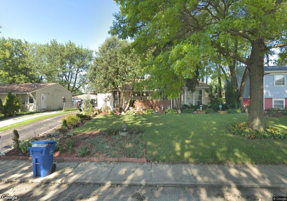 105 Pecos Cir, Carpentersville, IL 60110 - photo 1