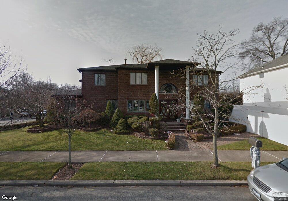 10 Clearmont Ave, Staten Island, NY 10309 - photo 1