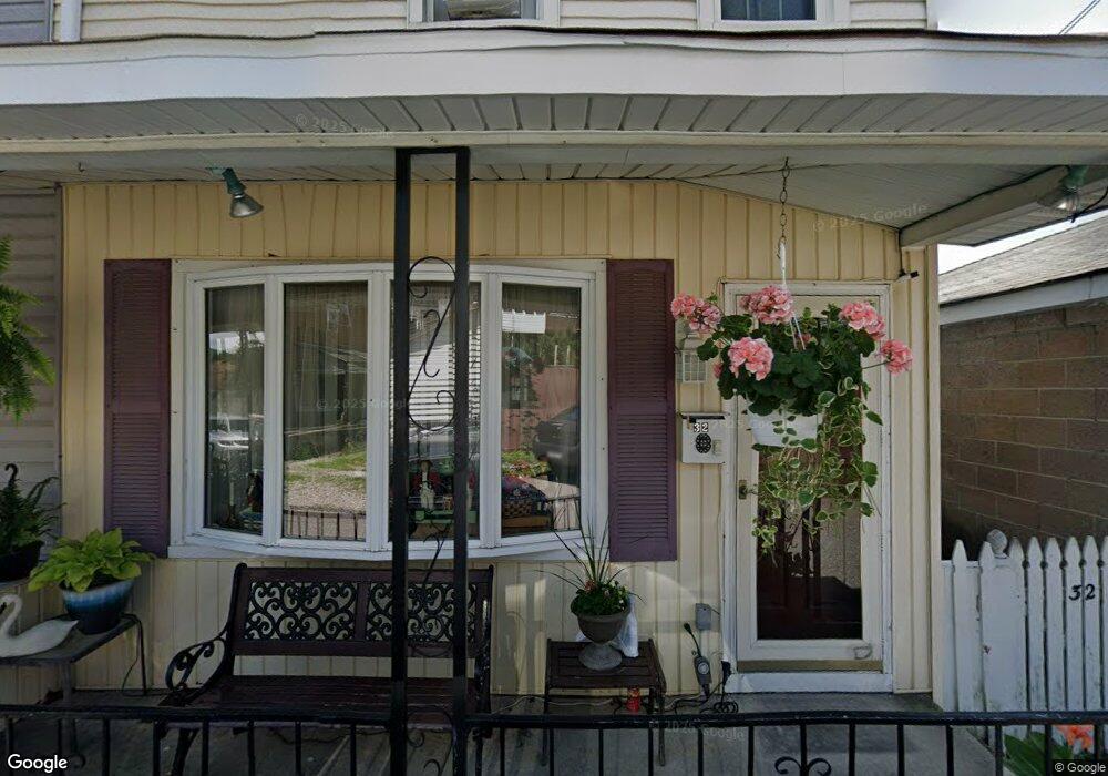 32 Franklin St, Tamaqua, PA 18252 - photo 1