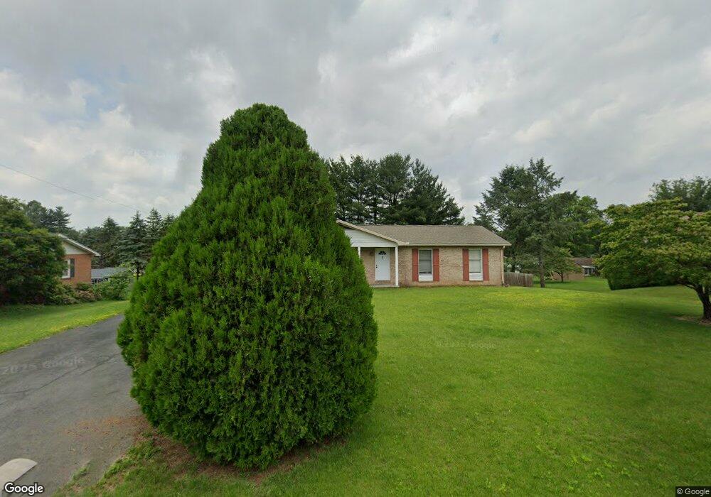 2947 Jefferson Dr, Chambersburg, PA 17201 - photo 1