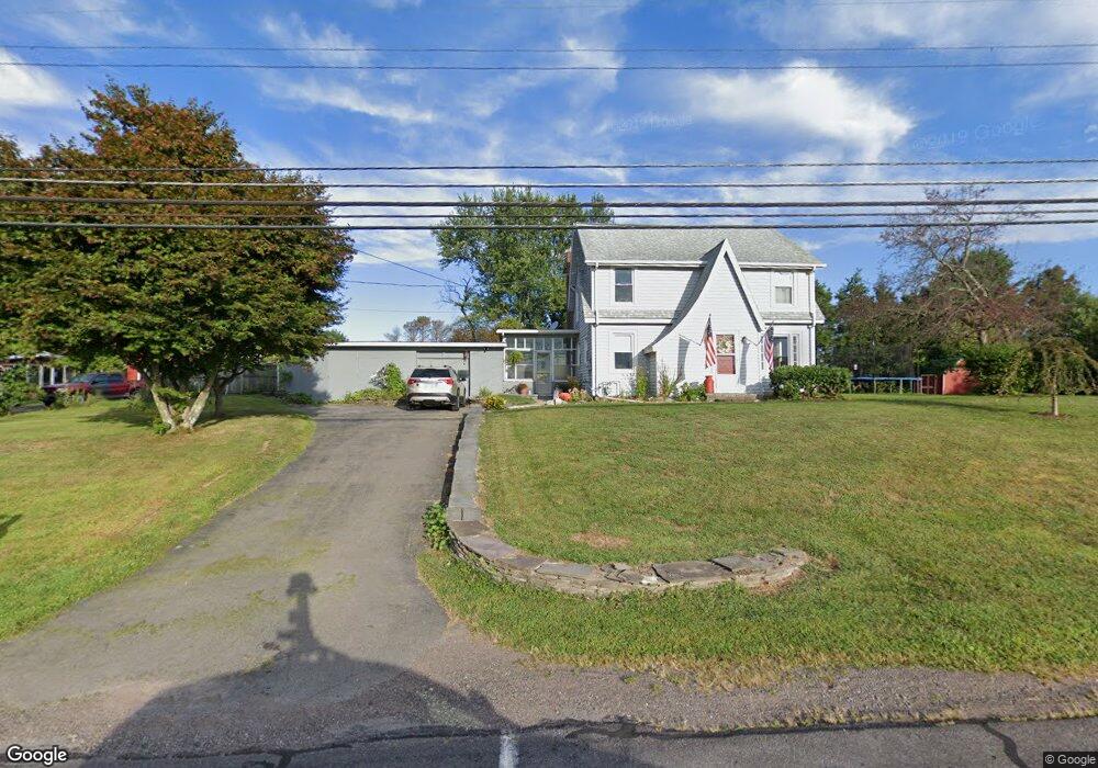 1069 Mountain View Dr, Dallas, PA 18612 - photo 1