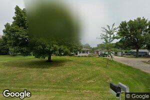3927 Vern Acres Dr, Center Point, IA 52213