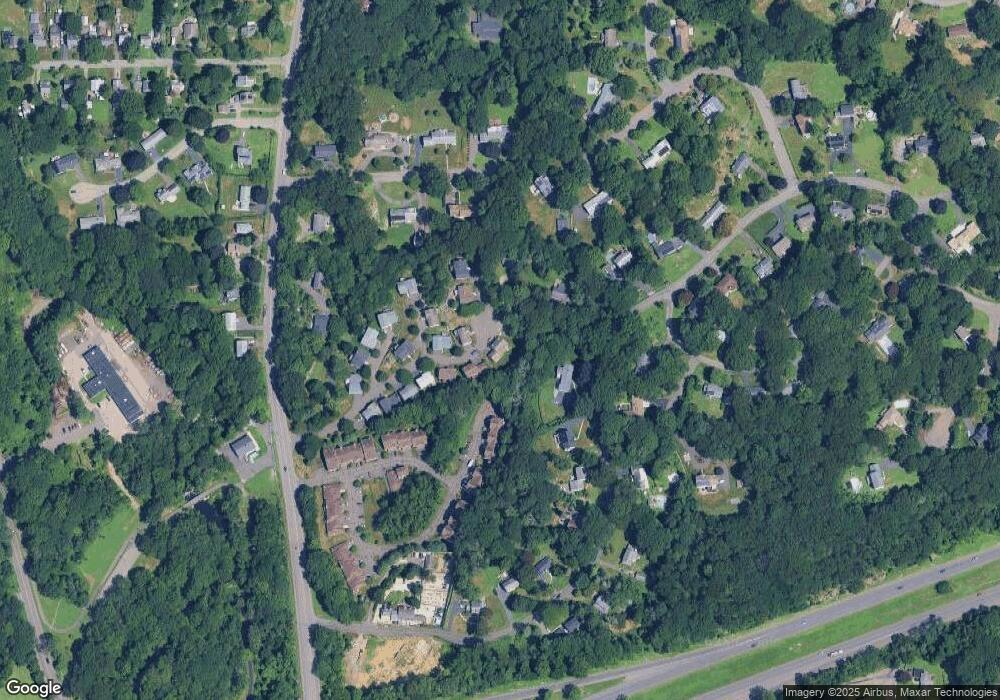 350 Stonebridge Ln, Trumbull, CT 06611 - photo 1