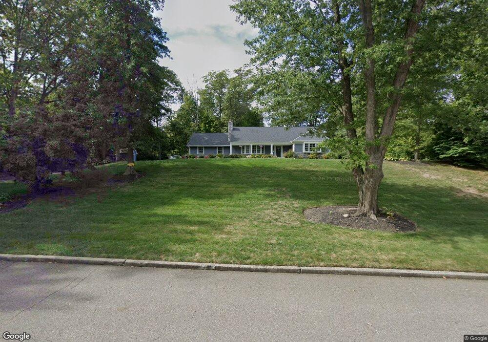 23 Rustic Gate Ln, Dix Hills, NY 11746 - photo 1