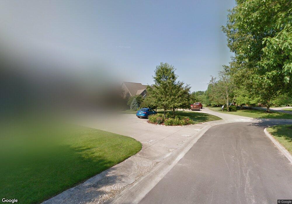 851 Shoreview Ct, Columbus, IN 47201 - photo 1