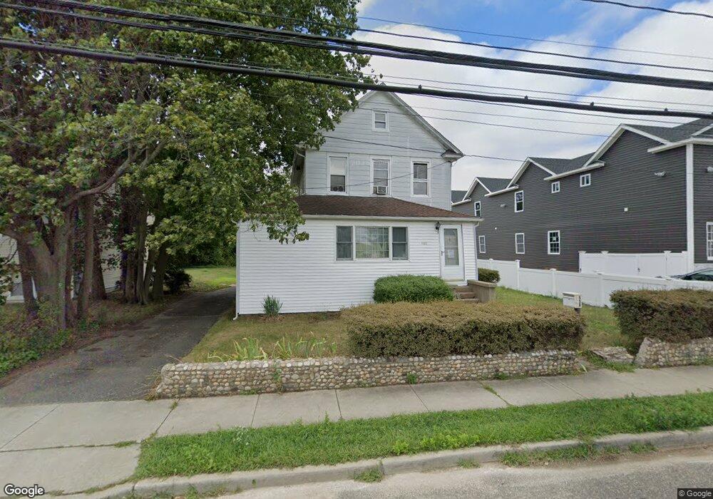 530 Albany Ave, Amityville, NY 11701 - photo 1