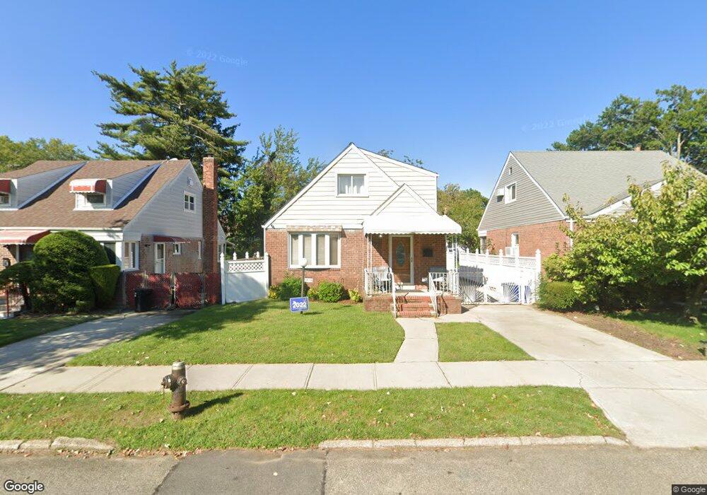 23119 128th Rd, Springfield Gardens, NY 11413 - photo 1