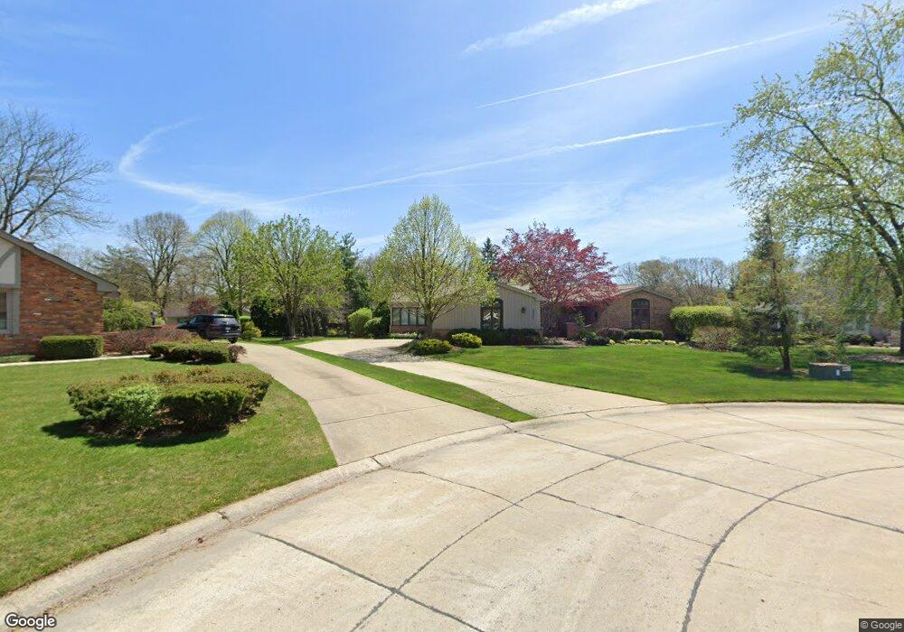 1867 Brookview Cir unit Bldg-Unit, Bloomfield Hills, MI 48304 - photo 1