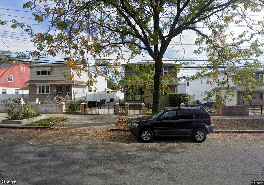 17516 Baisley Blvd, Jamaica, NY 11434 - photo 1