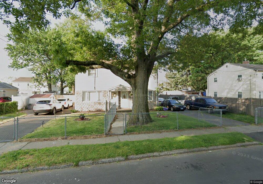 453 Columbus Ave, Stratford, CT 06615 - photo 1