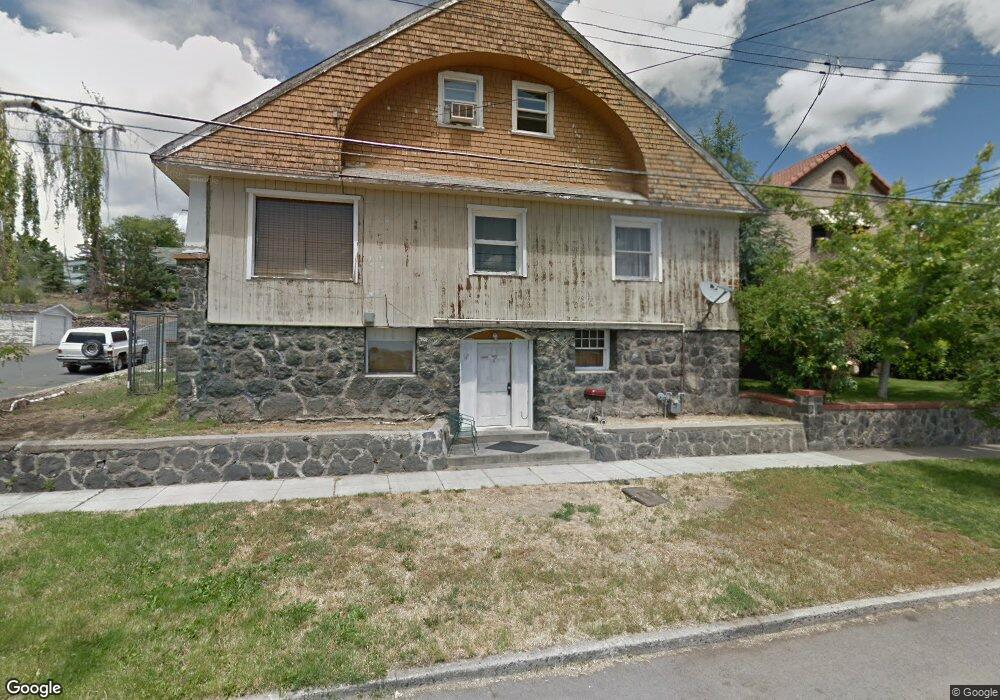 213 Cedar St, Klamath Falls, OR 97601 - photo 1