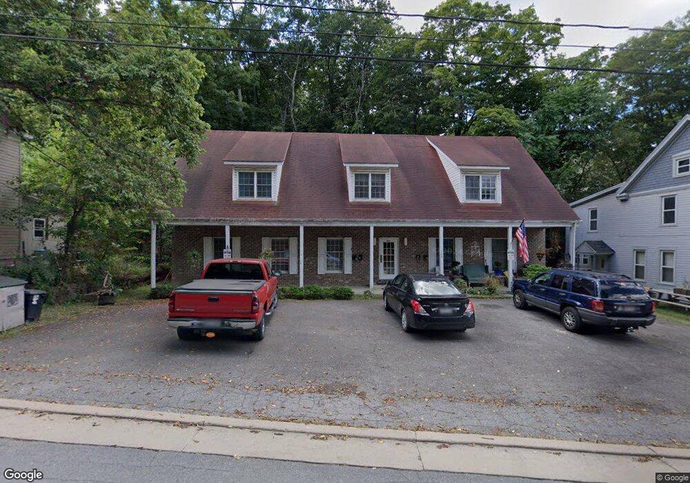 266 Independence St, Berkeley Springs, WV 25411 - photo 1