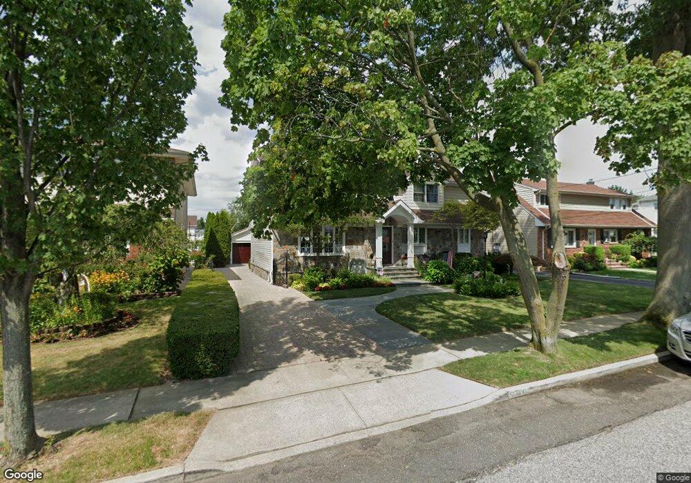 900 First Ave, Franklin Square, NY 11010 - photo 1