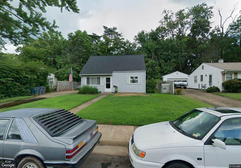 126 Lambert Dr, Manassas Park, VA 20111 - photo 1