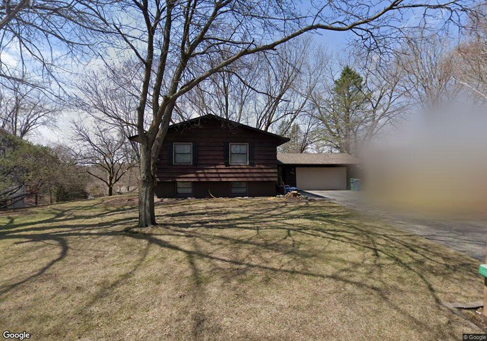 5910 Ivy Ln, Minnetonka, MN 55345 - photo 1