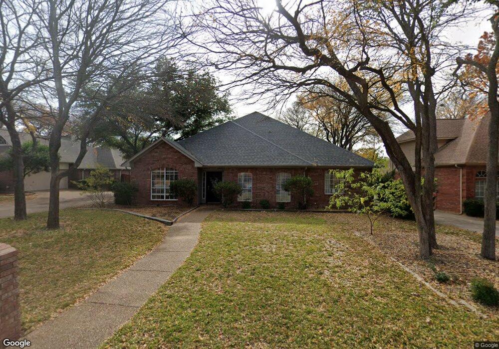 1104 Abbots Ln, Denton, TX 76205 - photo 1