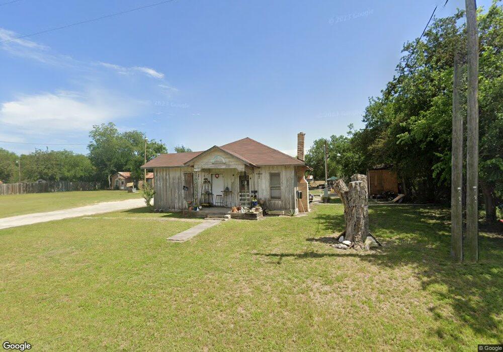 2502 Old Houston Hwy, Beeville, TX 78102 - photo 1