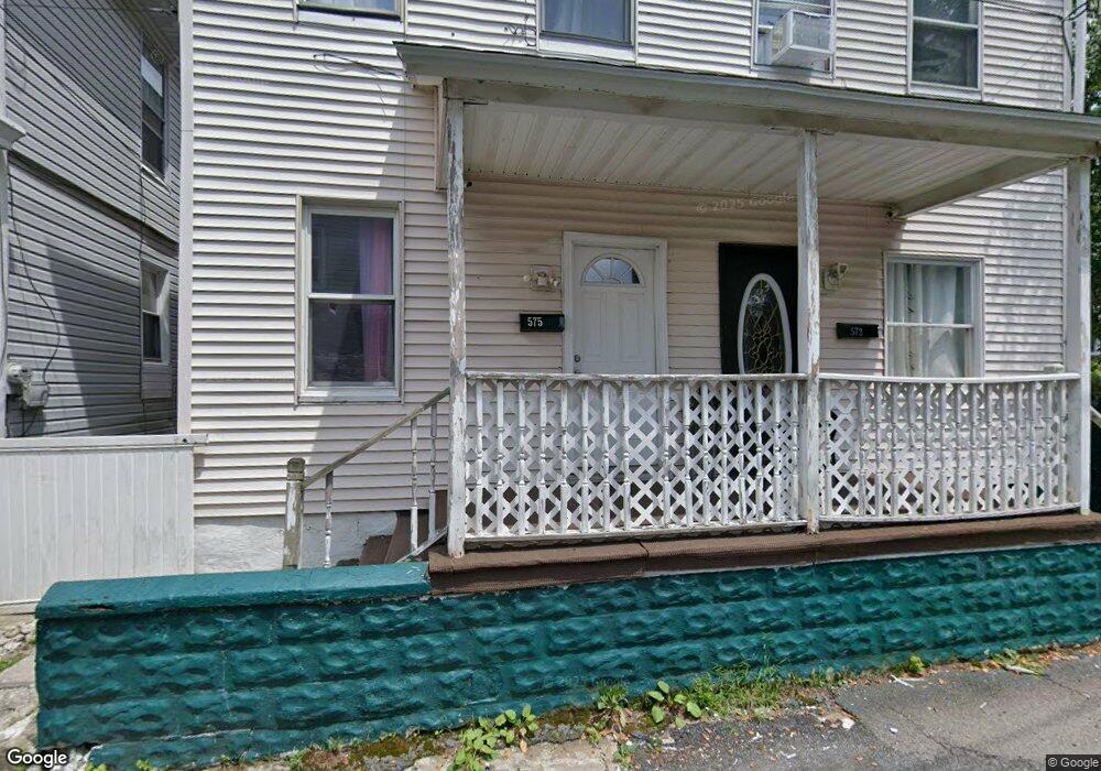 573 Emerald Ct, Hazleton, PA 18201 - photo 1