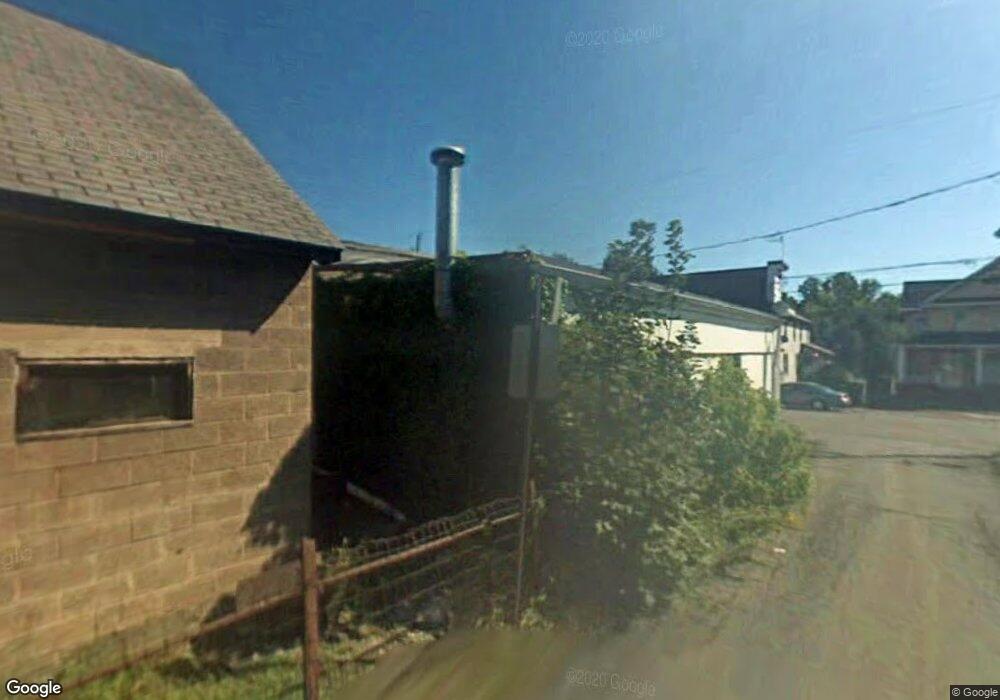 501 Dunmore St unit R, Throop, PA 18512 - photo 1