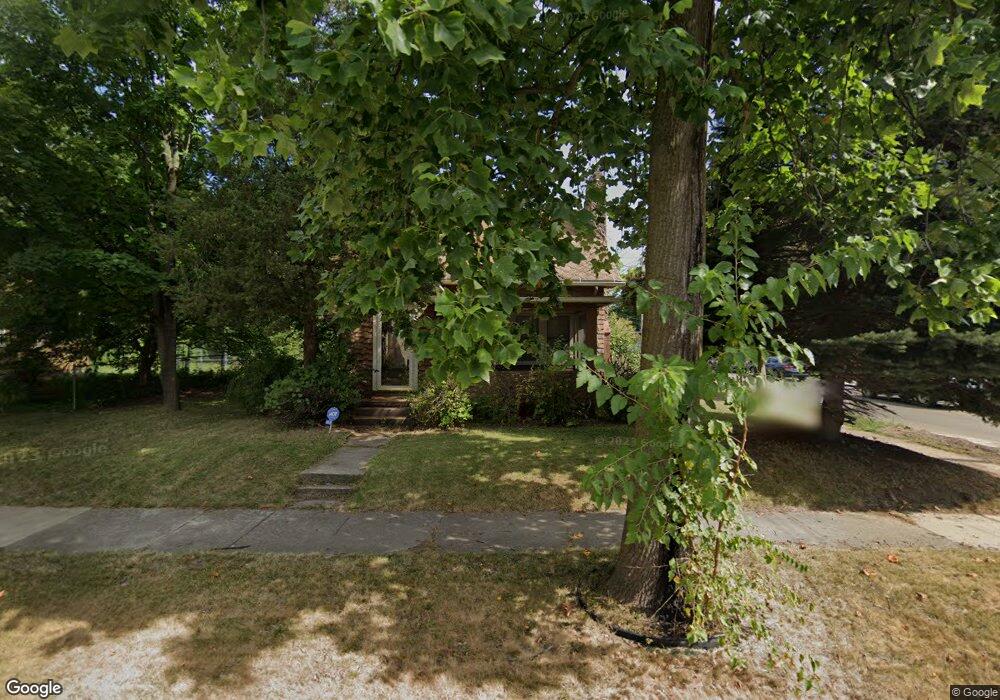 1018 Smith Ave, Lansing, MI 48910 - photo 1