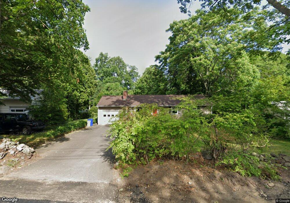 243 W Rocks Rd, Norwalk, CT 06851 - photo 1