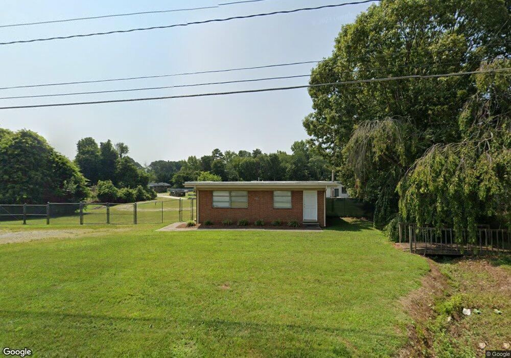 708 E Fairfield Rd, High Point, NC 27263 - photo 1
