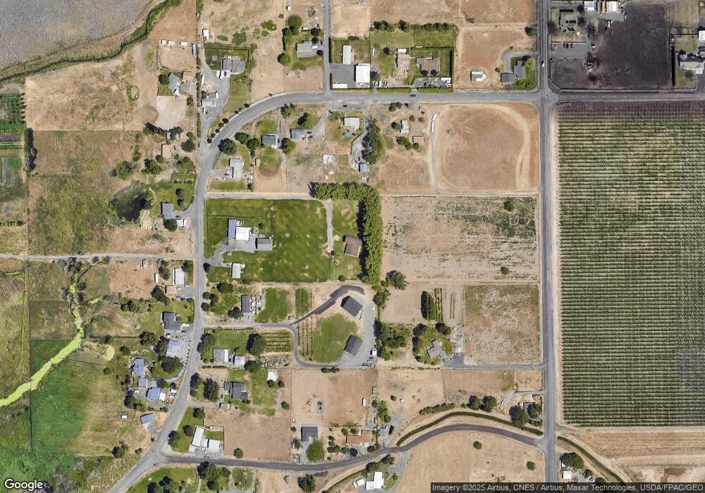 4240 Thorp Rd, Moxee, WA 98936 - photo 1