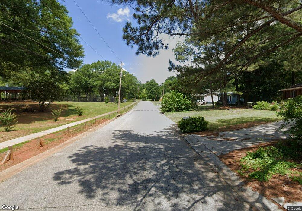 R Robert Hendrix Dr, Carrollton, GA 30117 - photo 1