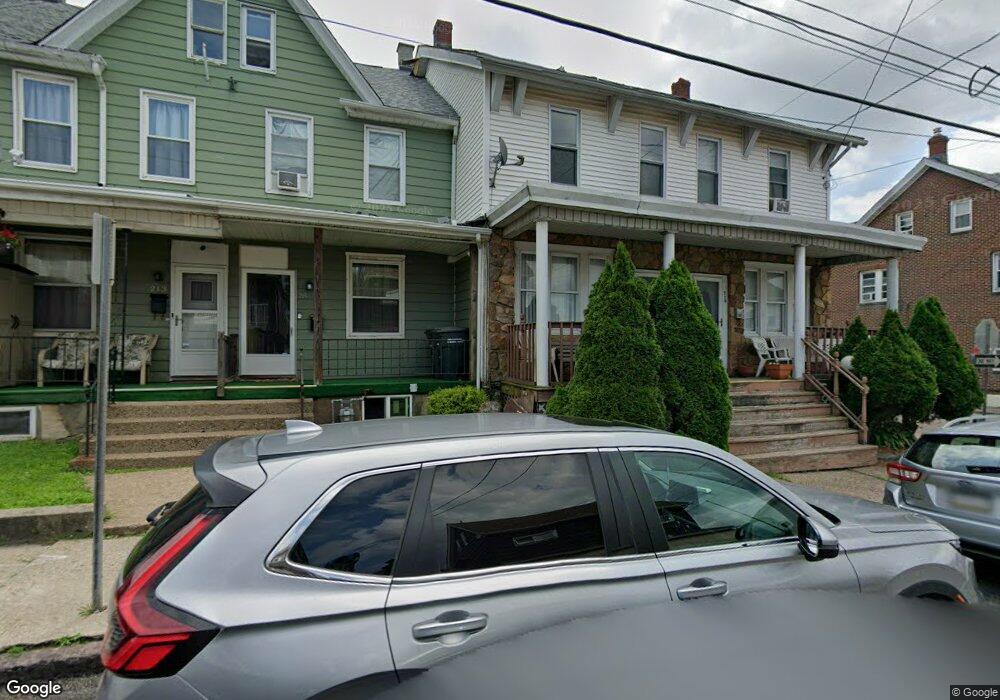 215 S Cedar St, Hazleton, PA 18201 - photo 1